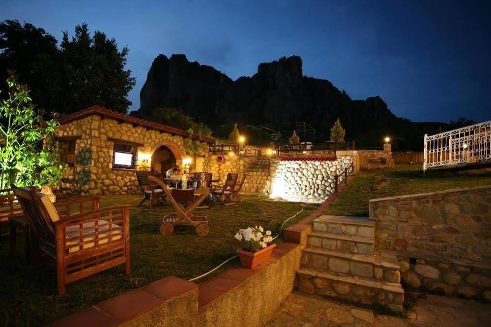 Epavlis Hotel Kalambaka Bagian luar foto